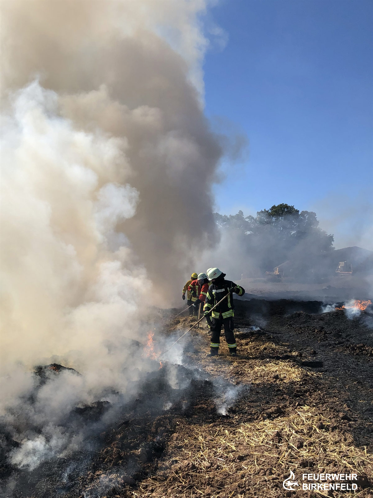 Simulation eines Flächenbrandes auf einem abgeernteten Feld